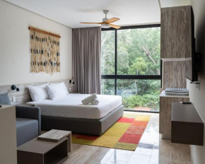 BORA Studio by Elle Residence Free Beach Club